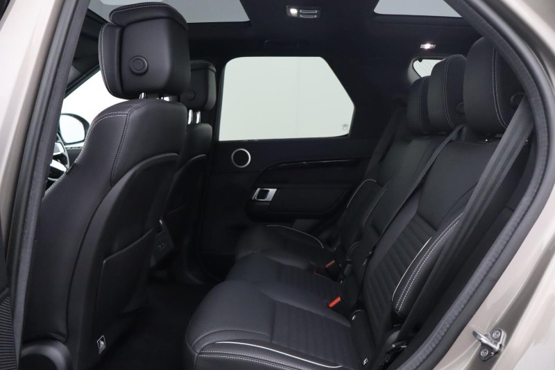 2022 (72) LAND ROVER DISCOVERY 3.0 D300 R-Dynamic HSE 5dr Auto 5698543