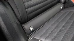 2022 (72) LAND ROVER DISCOVERY 3.0 D300 R-Dynamic HSE 5dr Auto 5698555