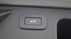 2023 (73) LAND ROVER DISCOVERY SPORT 2.0 D200 R-Dynamic HSE 5dr Auto 5700480