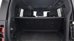 2022 (72) LAND ROVER DEFENDER 3.0 D300 X-Dynamic SE 110 5dr Auto 5704088