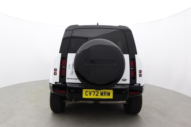 2022 (72) LAND ROVER DEFENDER 3.0 D300 X-Dynamic SE 110 5dr Auto 5704079