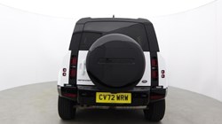 2022 (72) LAND ROVER DEFENDER 3.0 D300 X-Dynamic SE 110 5dr Auto 5704079