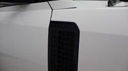 2022 (72) LAND ROVER DEFENDER 3.0 D300 X-Dynamic SE 110 5dr Auto 5704099