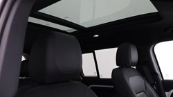 2022 (72) LAND ROVER DEFENDER 3.0 D300 X-Dynamic SE 110 5dr Auto 5704107