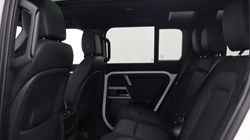 2022 (72) LAND ROVER DEFENDER 3.0 D300 X-Dynamic SE 110 5dr Auto 5704093