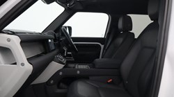 2022 (72) LAND ROVER DEFENDER 3.0 D300 X-Dynamic SE 110 5dr Auto 5704091