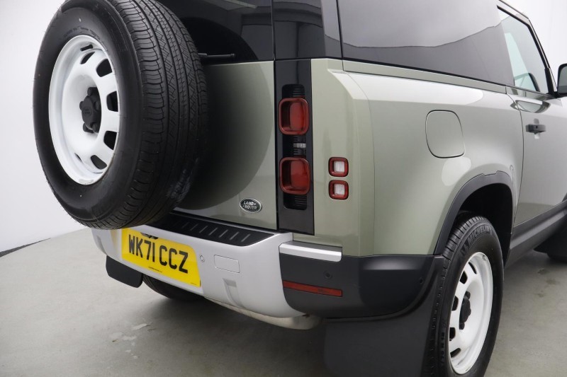 2021 (71) LAND ROVER COMMERCIAL DEFENDER 3.0 D200 Hard Top Auto 5705350