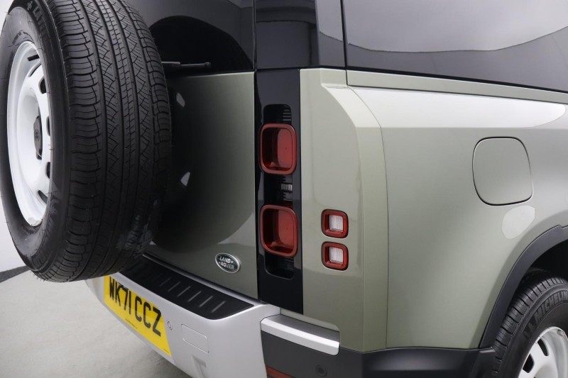 2021 (71) LAND ROVER COMMERCIAL DEFENDER 3.0 D200 Hard Top Auto 5705358