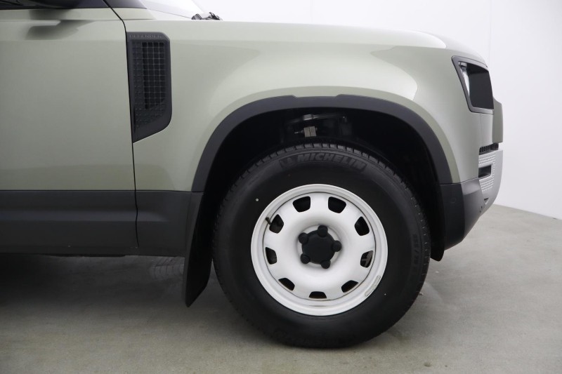 2021 (71) LAND ROVER COMMERCIAL DEFENDER 3.0 D200 Hard Top Auto 5705363