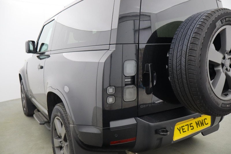 2026 (75) LAND ROVER DEFENDER 3.0 D350 X-Dynamic HSE 90 3dr Auto 5784763