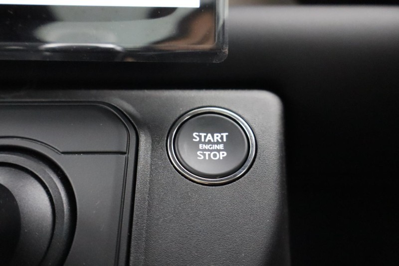 2026 (75) LAND ROVER DEFENDER 3.0 D350 X-Dynamic HSE 90 3dr Auto 5784638