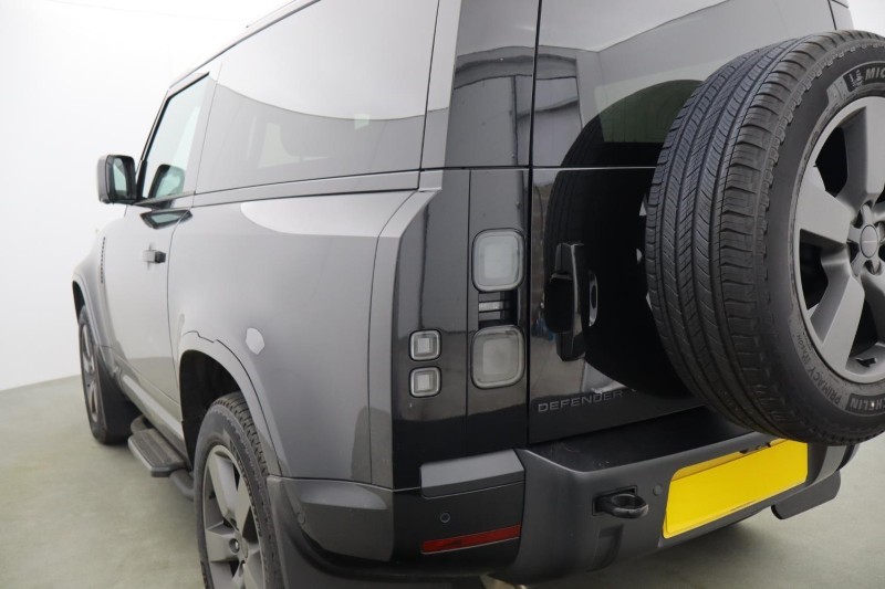 2026 (75) LAND ROVER DEFENDER 3.0 D350 X-Dynamic HSE 90 3dr Auto 5784597
