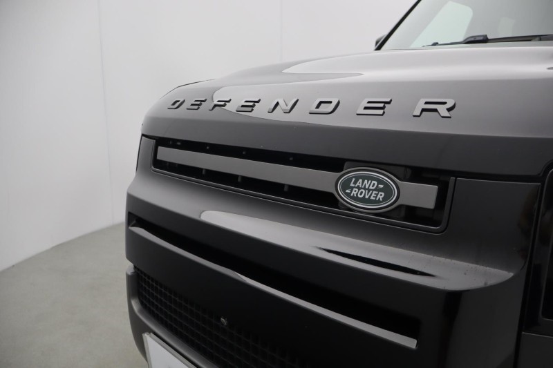 2022 (72) LAND ROVER DEFENDER 5.0 P525 V8 Carpathian Edition 110 5dr Auto 5715120
