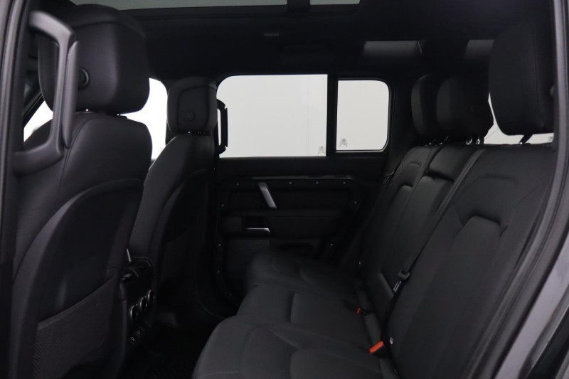 2022 (72) LAND ROVER DEFENDER 5.0 P525 V8 Carpathian Edition 110 5dr Auto 5715066
