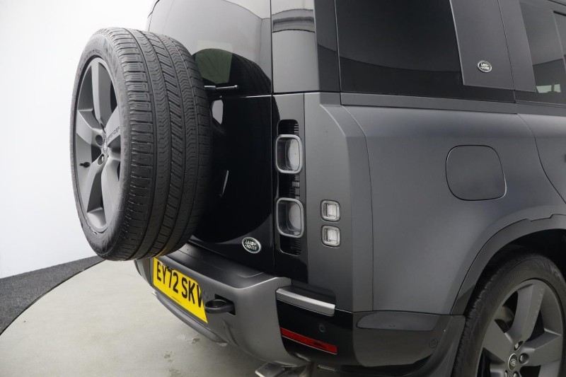 2022 (72) LAND ROVER DEFENDER 5.0 P525 V8 Carpathian Edition 110 5dr Auto 5715062