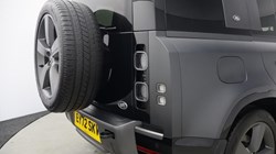 2022 (72) LAND ROVER DEFENDER 5.0 P525 V8 Carpathian Edition 110 5dr Auto 5715062