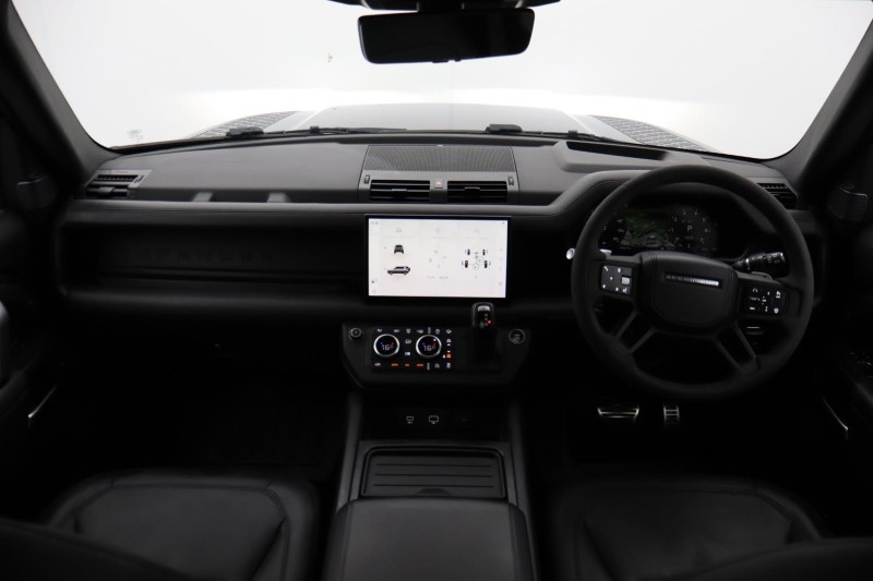 2022 (72) LAND ROVER DEFENDER 5.0 P525 V8 Carpathian Edition 110 5dr Auto 5715074