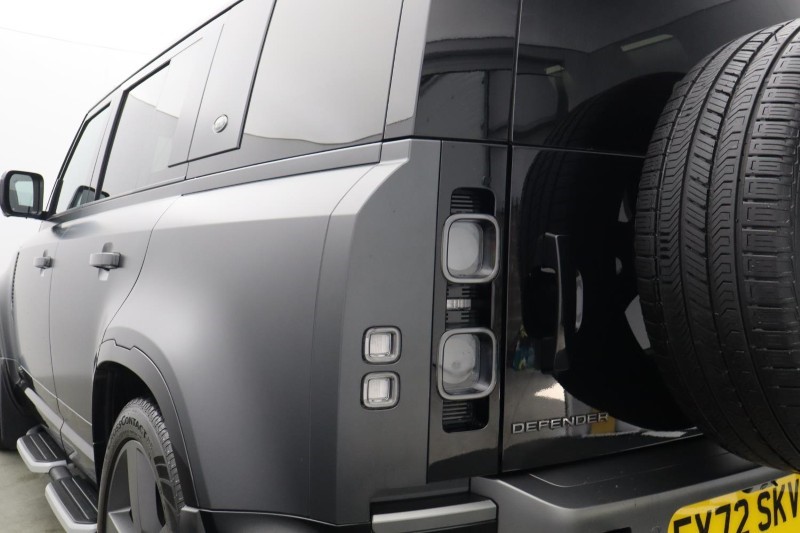 2022 (72) LAND ROVER DEFENDER 5.0 P525 V8 Carpathian Edition 110 5dr Auto 5715057