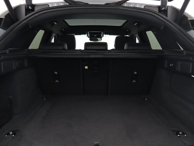 2025 (25) LAND ROVER RANGE ROVER VELAR 2.0 D200 MHEV Dynamic SE 5dr Auto 5745400