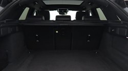 2025 (25) LAND ROVER RANGE ROVER VELAR 2.0 D200 MHEV Dynamic SE 5dr Auto 5745400