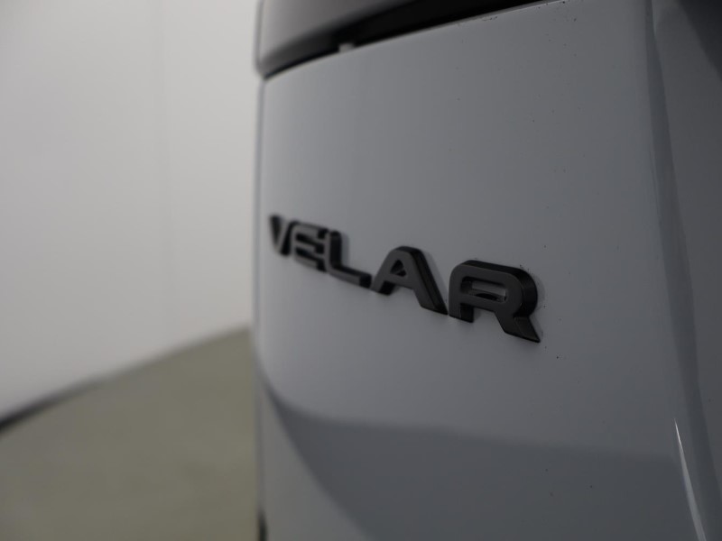 2025 (25) LAND ROVER RANGE ROVER VELAR 2.0 D200 MHEV Dynamic SE 5dr Auto 5745396