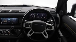 2020 (70) LAND ROVER DEFENDER 2.0 D240 SE 110 5dr Auto 5732732