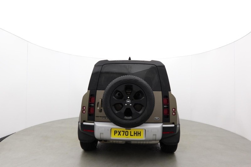 2020 (70) LAND ROVER DEFENDER 2.0 D240 SE 110 5dr Auto 5732690
