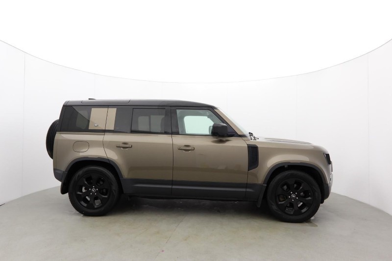 2020 (70) LAND ROVER DEFENDER 2.0 D240 SE 110 5dr Auto 5732691