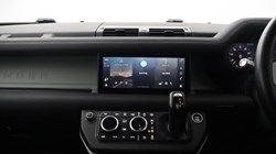 2020 (70) LAND ROVER DEFENDER 2.0 D240 SE 110 5dr Auto 5732731