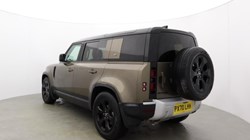 2020 (70) LAND ROVER DEFENDER 2.0 D240 SE 110 5dr Auto 5732694