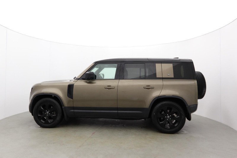 2020 (70) LAND ROVER DEFENDER 2.0 D240 SE 110 5dr Auto 5732692