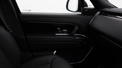 2026 (26) LAND ROVER RANGE ROVER 3.0 D300 Edition 4dr Auto 5745651
