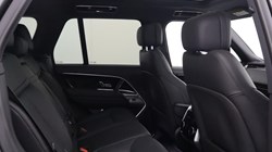 2026 (26) LAND ROVER RANGE ROVER 3.0 D300 Edition 4dr Auto 5745608