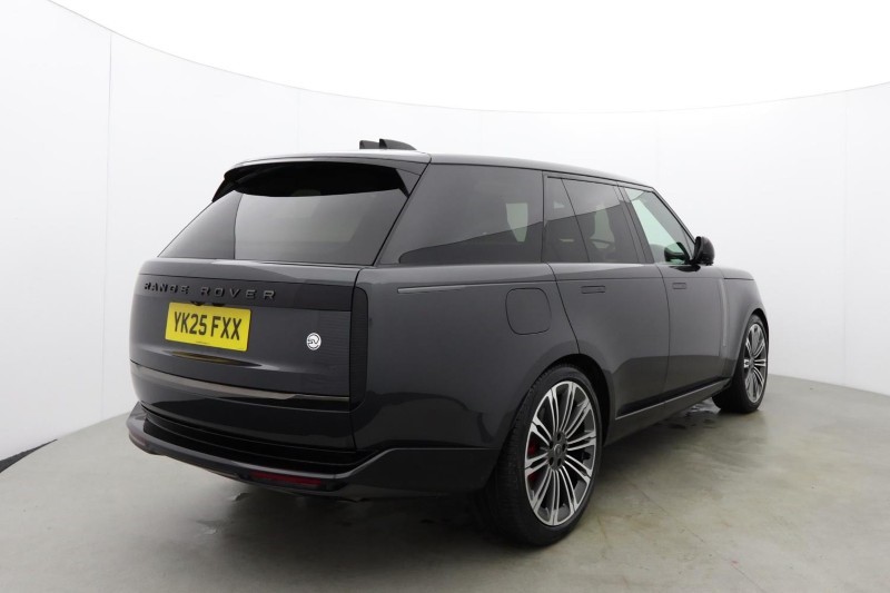2025 (25) LAND ROVER RANGE ROVER 4.4 P615 V8 SV 4dr Auto 5906802