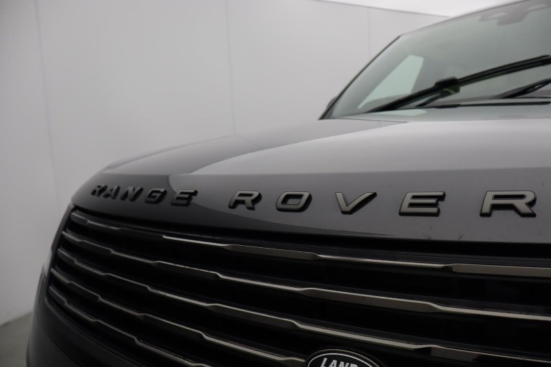 2025 (25) LAND ROVER RANGE ROVER 4.4 P615 V8 SV 4dr Auto 5906870