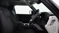 2024 (74) LAND ROVER COMMERCIAL DEFENDER 3.0 D250 Hard Top X-Dynamic SE Auto 5779752