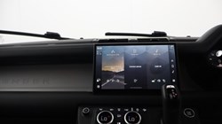 2024 (74) LAND ROVER COMMERCIAL DEFENDER 3.0 D250 Hard Top X-Dynamic SE Auto 5779748