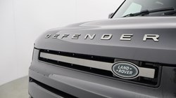 2024 (74) LAND ROVER COMMERCIAL DEFENDER 3.0 D250 Hard Top X-Dynamic SE Auto 5779740