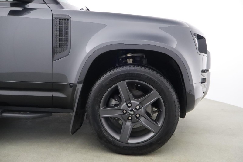 2024 (74) LAND ROVER COMMERCIAL DEFENDER 3.0 D250 Hard Top X-Dynamic SE Auto 5779736