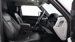 2023 (23) LAND ROVER COMMERCIAL DEFENDER 3.0 D250 Hard Top SE Auto 5795145