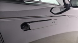 2021 (21) LAND ROVER RANGE ROVER VELAR 3.0 D300 MHEV R-Dynamic SE 5dr Auto 5728093