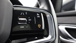 2021 (21) LAND ROVER RANGE ROVER VELAR 3.0 D300 MHEV R-Dynamic SE 5dr Auto 5728112