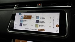 2021 (21) LAND ROVER RANGE ROVER VELAR 3.0 D300 MHEV R-Dynamic SE 5dr Auto 5728119