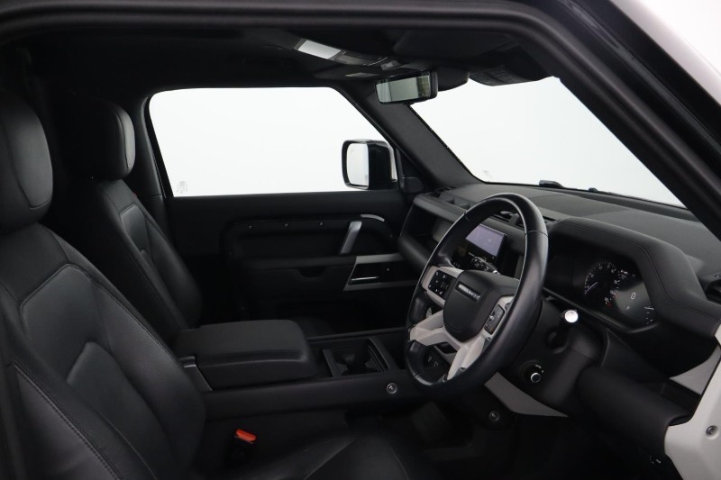 2023 (23) LAND ROVER COMMERCIAL DEFENDER 3.0 D300 Hard Top X-Dynamic HSE Auto 5781028