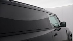2023 (23) LAND ROVER COMMERCIAL DEFENDER 3.0 D300 Hard Top X-Dynamic HSE Auto 5780989