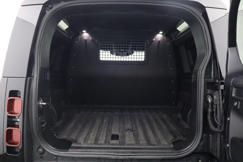 2023 (23) LAND ROVER COMMERCIAL DEFENDER 3.0 D300 Hard Top X-Dynamic HSE Auto 5780981