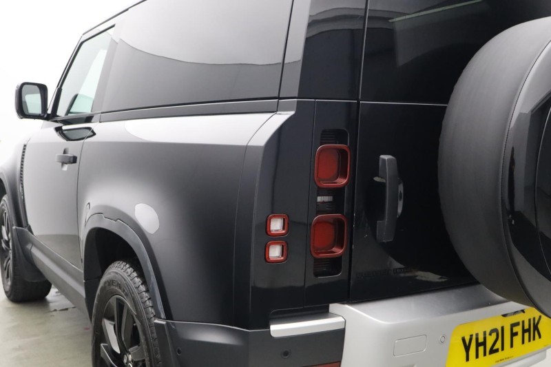 2021 (21) LAND ROVER COMMERCIAL DEFENDER 3.0 D200 Hard Top Auto [3 Seat] 5736207