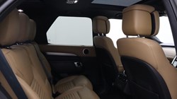 2023 (23) LAND ROVER DISCOVERY 3.0 D300 R-Dynamic HSE 5dr Auto 5748511
