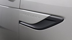 2023 (23) LAND ROVER DISCOVERY 3.0 D300 R-Dynamic HSE 5dr Auto 5748518