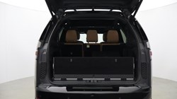 2023 (23) LAND ROVER DISCOVERY 3.0 D300 R-Dynamic HSE 5dr Auto 5748498